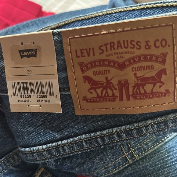 Levi’s Low Pro Straight Jeans - Picture 3 of 6